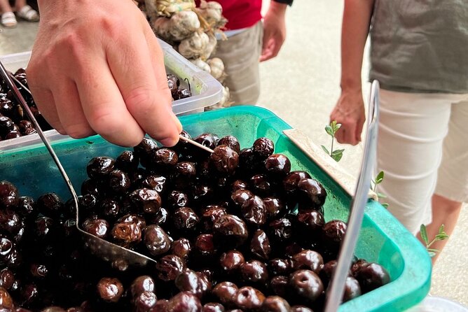 Private Split: Visit Diocletian Palace & Taste Food at the Market - The Snack Stops Are the Secret Weapon
