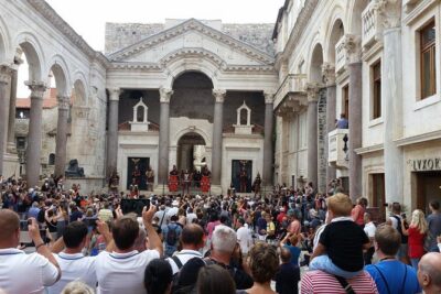 Private Split Walking Tour with Cathedral Entrance - Meeting Point at the Model of the Palace: Start With Context
