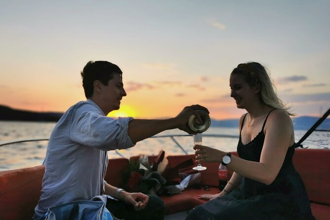 Private Sunset Tour from Split + Bottle of Wine Included - Wine, water, and what the inclusions actually mean