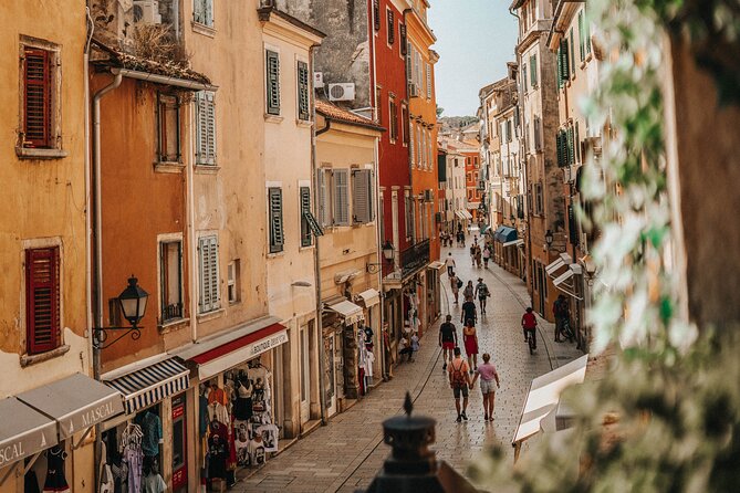 Private Tour at Rovinj on a Golf Cart - Another pass by the Main Square and the open-air market