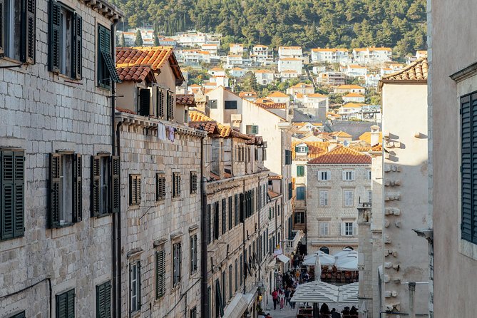 PRIVATE TOUR: Highlights & Hidden Gems of Dubrovnik With Locals - Stop 1: Pile Gate and the City’s Main Door Idea