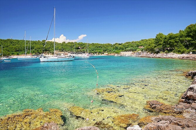 Private Tour of Red rocks, Pakleni Islands and Hvar's Southern Beaches - Stop 1: Red Rocks Swimming and Snorkel Caves