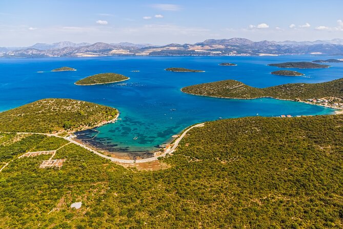 Private Tour: Ston and Peljesac Peninsula Day Trip with Wine Tasting - The Peljesac peninsula wineries: why the tasting is the point