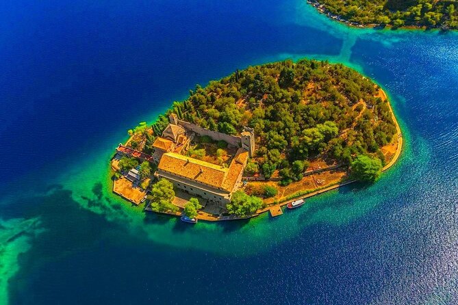 Private tour to the island of Mljet and Odysseus cave - Saplunara: 2 hours of beach time with the best kind of freedom