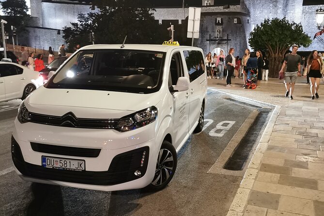 Private Transfer by 8 seats van from and to Dubrovnik Airport - Why a private 8-seat van beats Dubrovnik Airport taxi chaos