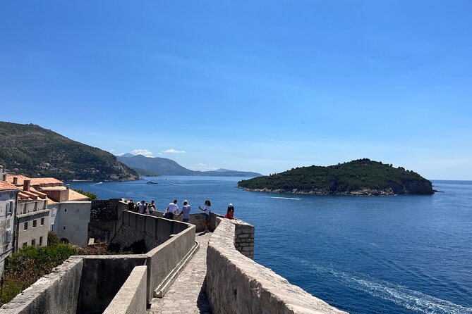 Private Walking Tour of Dubrovnik Hidden Gems and History - Onofrio’s Large Fountain: the city’s water system told through 16 stone masks