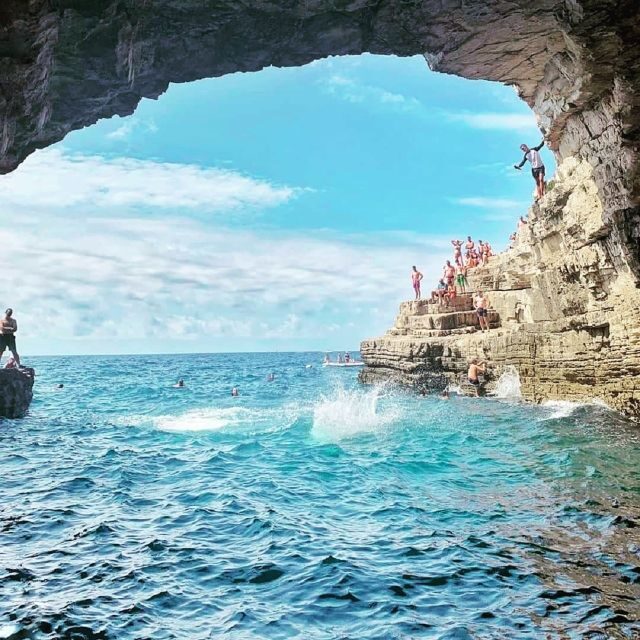 Pula: Bike Tour of Ancient Pula & Aquatic Adventures - Punta Verudela and the Sacred Cliff: your best shot at big Pula sea views