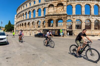 Pula E-Bike Tour: From Verudela to Pula City Center - Stop 1: Pula Arena and its four preserved side towers