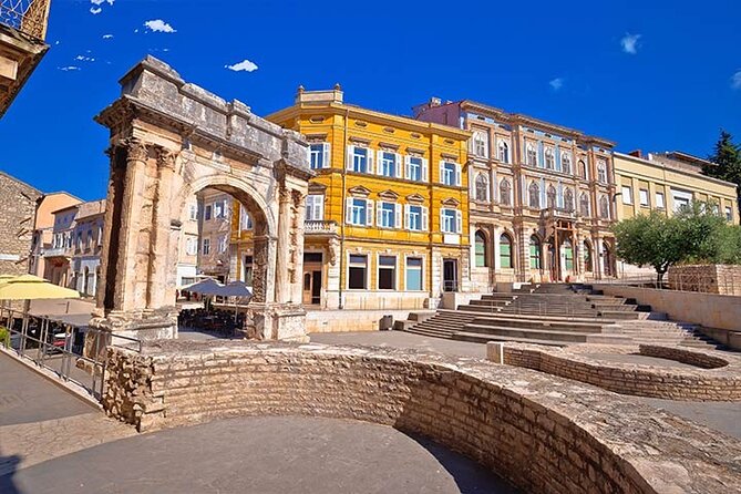 Pula Food Walking Tour - From the Twin Gates to Titov Park: a quick map of old Pula