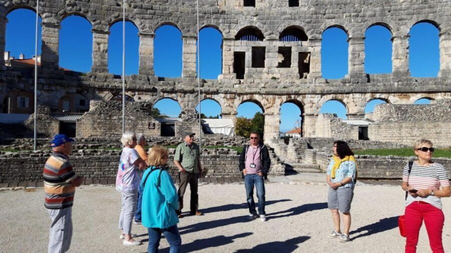 Pula: Historic Sites Private Walking Tour - Pula Castle and Cathedral: 17th-century height, then sacred stops