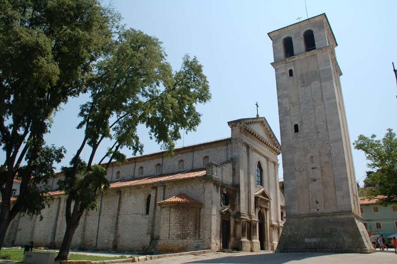 Pula: The evening tour - A 90-minute Roman highlights loop through the center