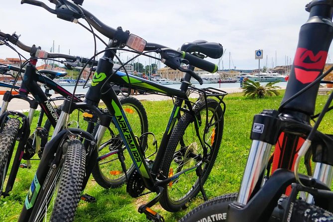 Rent a bike in Trogir - Coastline riding from Trogir: freedom with real viewpoints