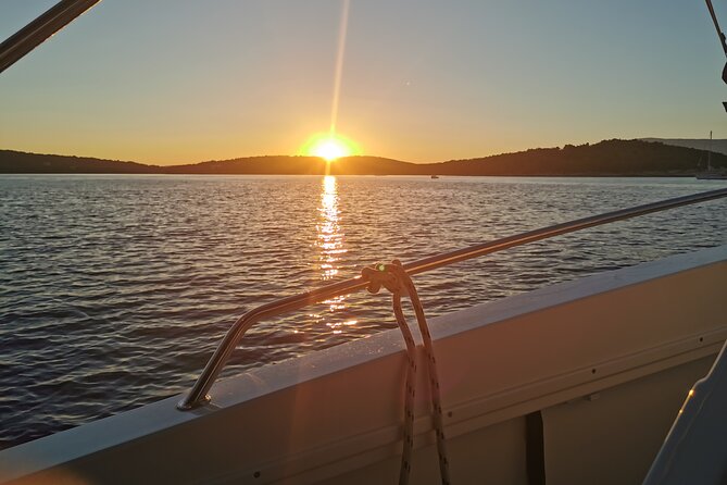 Rent a luxury speed boat for great fun on this Elaphiti Islands tour - Price and what’s included (so you can judge the deal)