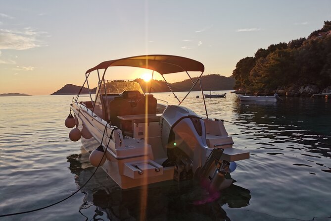 Rent a luxury speed boat for great fun on this Elaphiti Islands tour - Drinks and snorkeling gear: why this combo changes the day