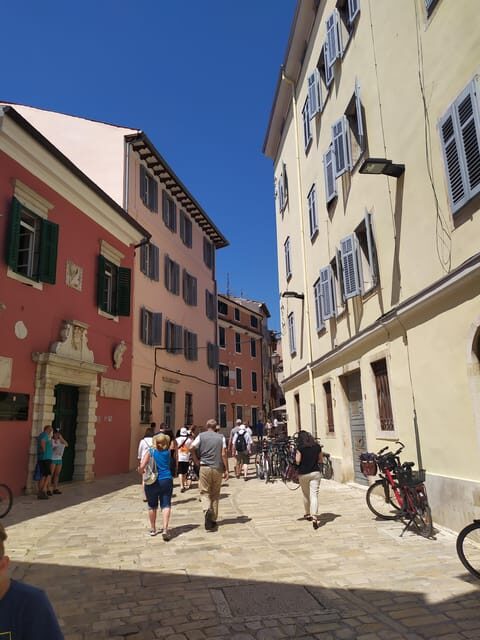 Romantic Rovinj - a private walking tour - Carrera Street shopping lanes and the rhythm of everyday Rovinj
