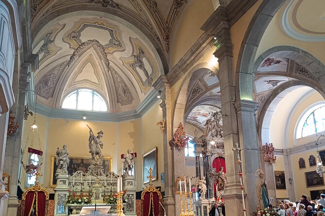 Romantic Rovinj, individual tour - Art-gallery and church entrance: why it’s more than just a scenic stroll
