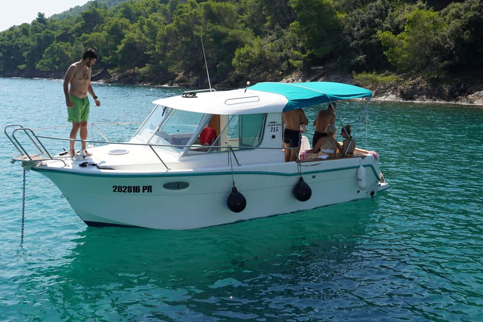 Romantic Zadar Sunset and Night Coctails Cruise - From a “Near a Gas Station” Meeting Point to a Small-Group Boat
