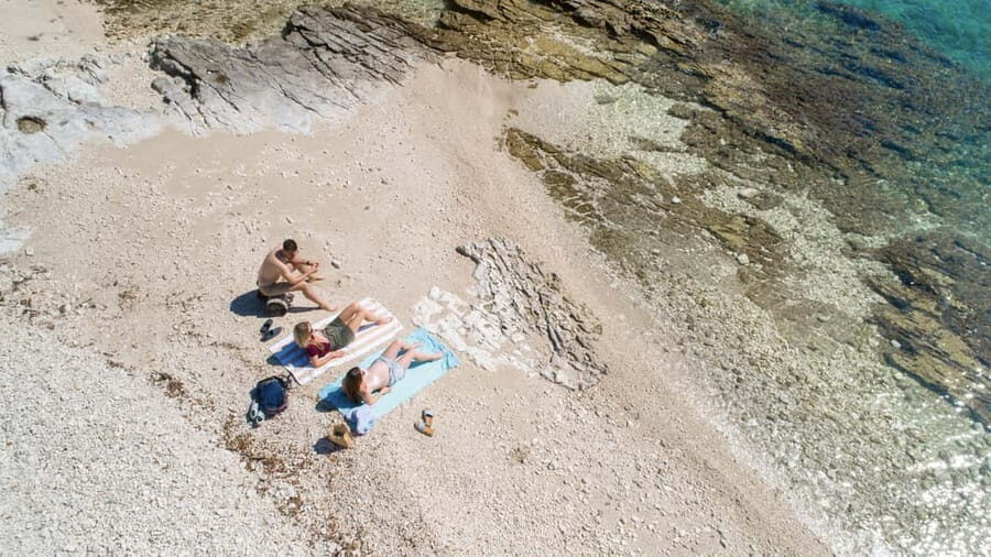 Rovinj: Luxury Island Hopping with Swimming & Snorkeling - What you get on board (and what you don’t)