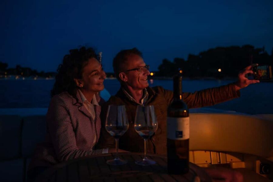 Rovinj: Private Luxury Old Town Night Boat Tour with Wine - Pickup at the very end of the pier: the part that can trip you up