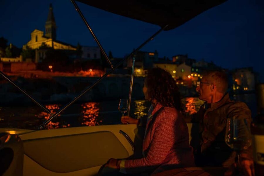 Rovinj: Private Luxury Old Town Night Boat Tour with Wine - The route in plain English: how the timing works