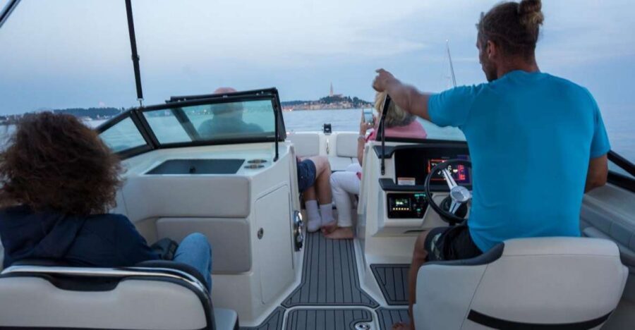 Rovinj: Sunrise Dolphins & Fishermen at Work Speedboat Tour - First leg offshore: the 20 minutes that set the stage