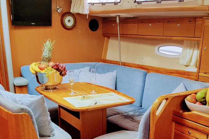 Sailboat tour to the islands - On-Board Food, Drinks, and That Wine-By-The-Wind Vibe