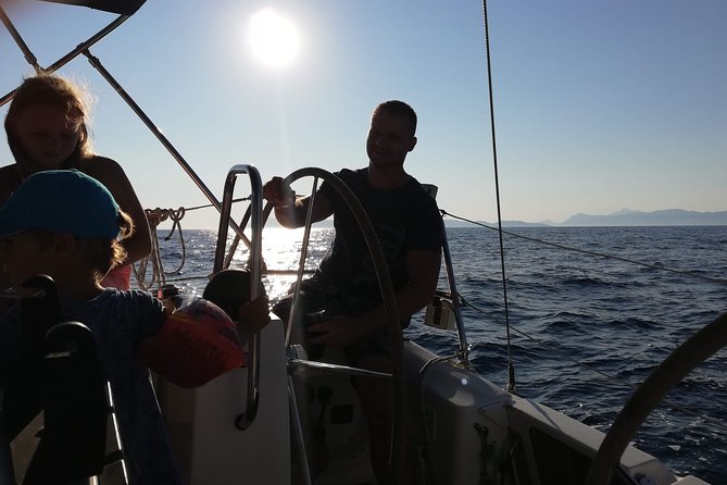 Sailboat tour to the islands - Hvar or Brač: How the Wind Sets the Plan