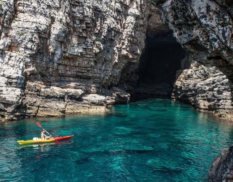 Sea Kayaking - Betina Cave swim break: a stop built around access from the sea