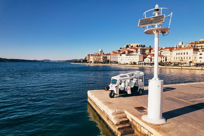 Šibenik: 3 fortresses; City&wine tour; tasting and all fees inc - Saint James’ Cathedral: UNESCO stonework in a 20-minute stroll