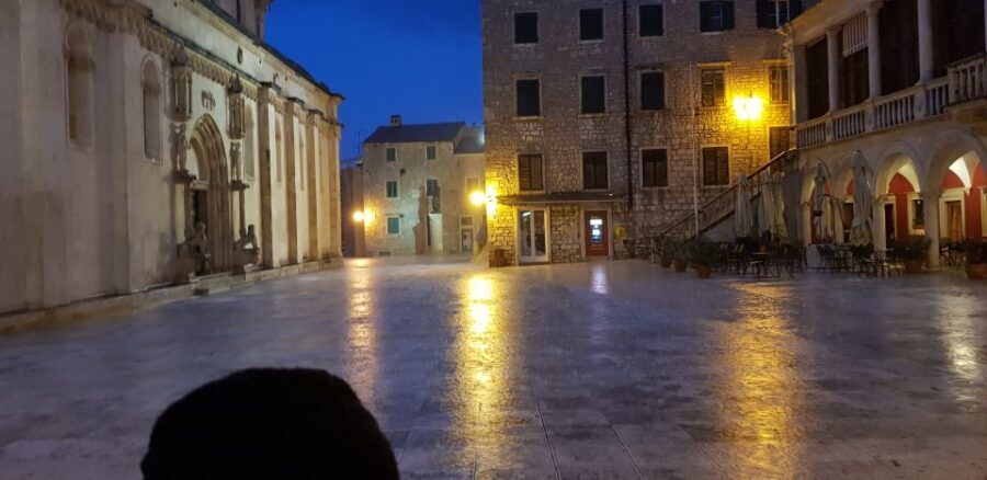 Sibenik: Guided Evening Walking Tour - The Theater Story: Lights on a Major Stage
