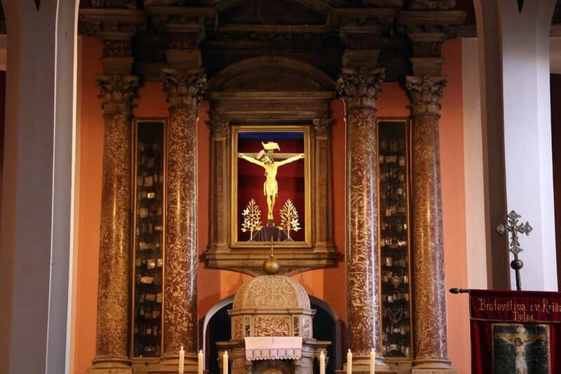 Šibenik: Medieval Night Walking Tour - St. Lawrence Monastery Area, the Cave-in-Old-Town Stop, and Craft Details