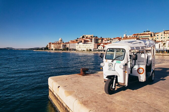 Šibenik Panorama and 3 Fortresses tour -entrance fees included - First stop before the forts: Dražen Petrović views over sea and islands
