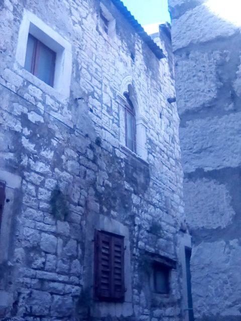 Šibenik walking tour in one hour! - Spotting the Šibenik meter on your way to Kalelarga