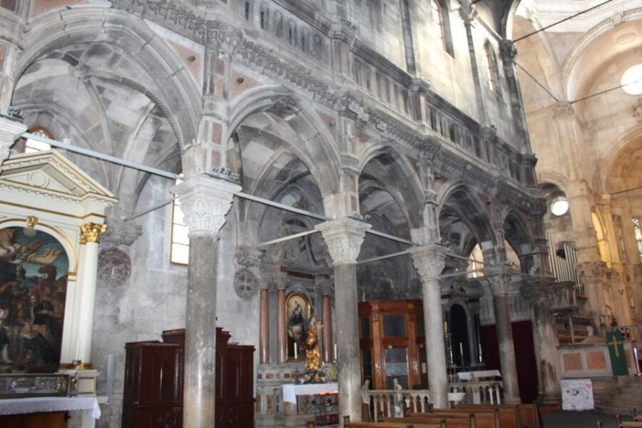 Šibenik walking tour in one hour! - Starting at St. Frane monastery and the eastern city gates