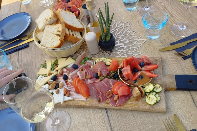Slurp of Grk Korcula Wine Tour | Wine Tasting in Lumbarda - Korčula’s grape lineup: why this tasting starts with Grk