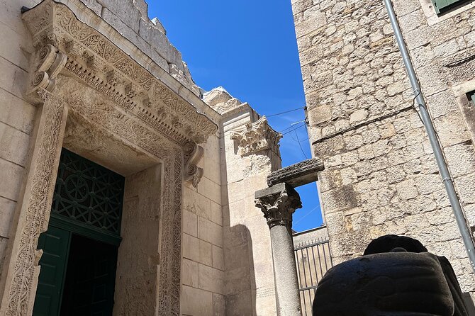 Small Group Walking Tour of Split for First Time Visitors - Stop 6: The Vestibulum, Where Acoustics Make It Fun