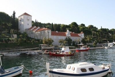 Solta Island: Self-Guided Bike Tour from Split - How the timing works: Split to Rogač, then bike center, then back again