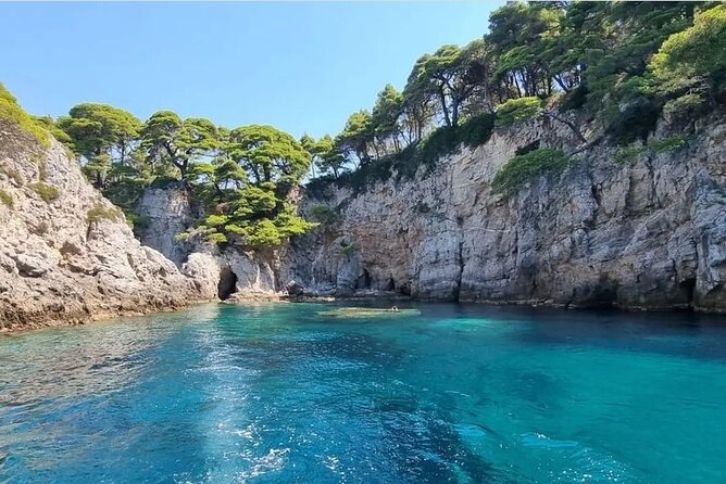 Speed Boat Tour to Elaphiti Caves and Sandy Beach from Dubrovnik - Three connected caves on Koločep: the through-swim challenge