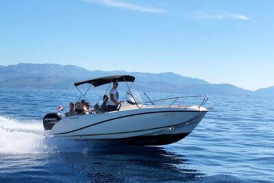Split (airport) - Hvar (town) sea transfer - Drop-off in Hvar town: where you’ll end up and what you can do next
