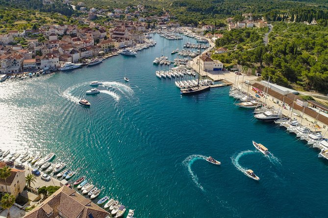 Split Airport to Hvar by Private Boat For 12 - Why a private Split to Hvar speedboat is worth it