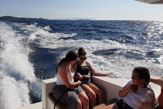 Split Airport to Hvar by Private Boat For 12 - Price and value for a group up to 12
