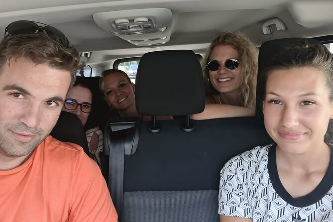 Split airport to Split Private transfer to 8 pax (Door to Door any location) - What happens after pickup: luggage help and an easy handoff