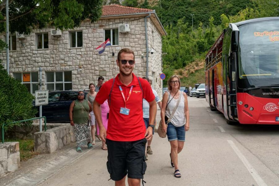 Split: Blue Line Sightseeing to Trogir, Klis & Olive Museum - UNESCO Trogir: how to use about 90 minutes in the Old Town