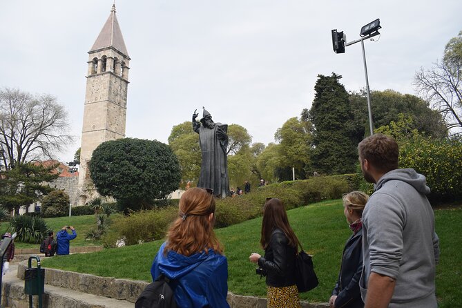 Split: Diocletian's Palace Walking and Wine Tasting Tour - Guides make the difference: what to look for in this tour
