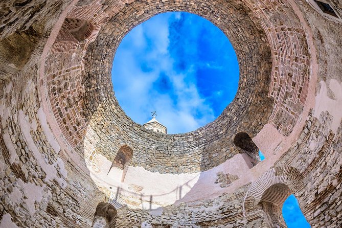 Split: Game of Thrones Small group Tour with Diocletian's Cellar - Peristyle stop: where you get oriented fast