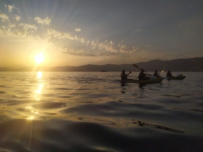 Split: Guided Sunset Sea Kayaking & Snorkeling Tour - From Bene beach: the first minutes that set the tone