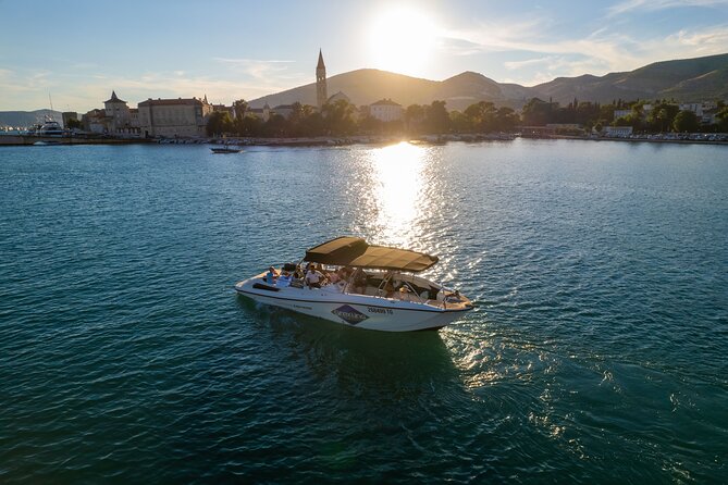 Split: Half-Day Blue Lagoon, Shipwreck and Trogir Boat Trip - Stop 1: Trogir’s UNESCO Old Town and the Little Venice Feel