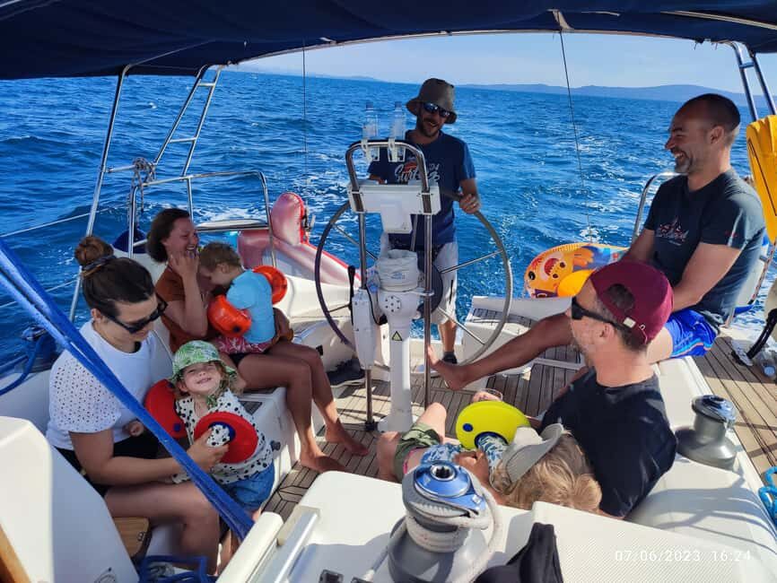 Split: Half Day Sailing Tour with Swim Stop, Snacks and Wine - Morning or afternoon: how the 4 hours really play out