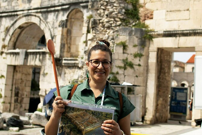 Split History and Gastro Small-Group Tour with Food and Drinks - Start at Diocletian’s Palace with the orange-spoon meetup