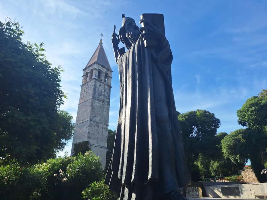 Split: History Walking Tour of the Old Town - The Diocletian cellars: cooler air and big storytelling